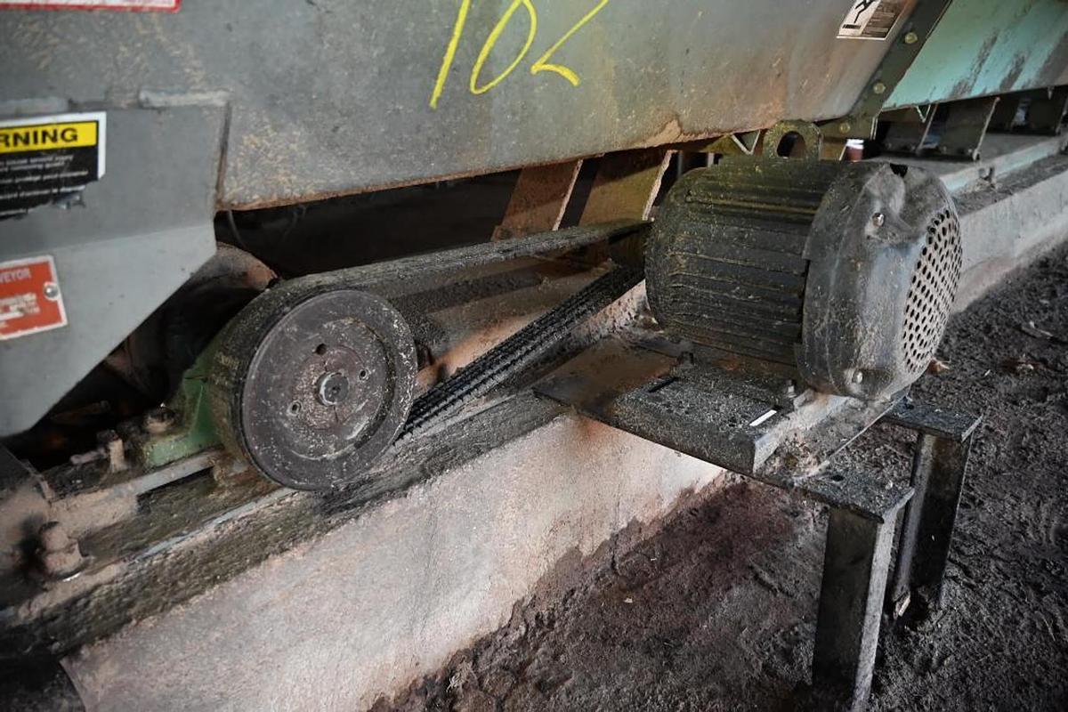 Used WEBSTER 24" x 46' FSM Vibrating Conveyor