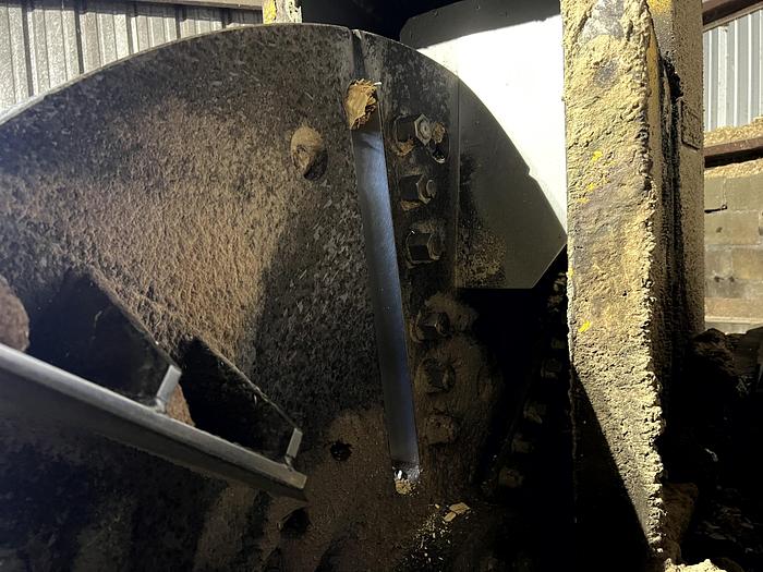 Used Fulghum 66" 6 Knife Chipper. HFTD