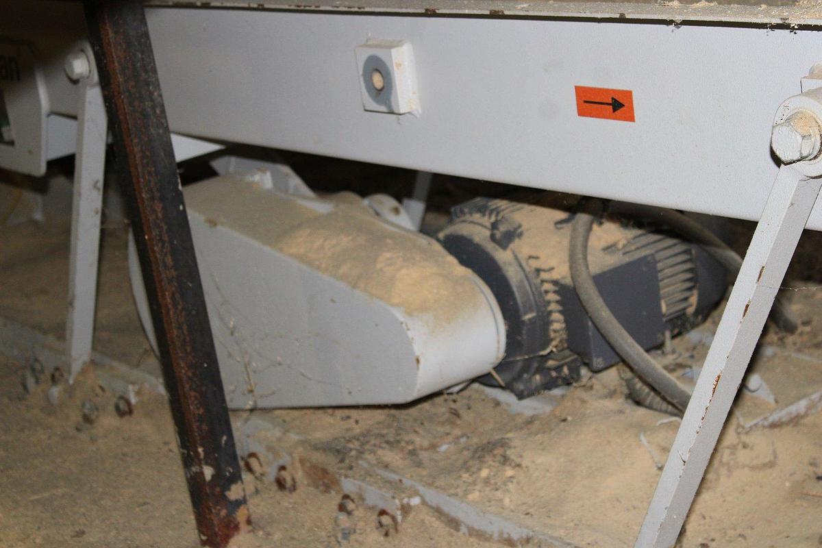 Used Vecoplan Horizontal Grinder VTH150