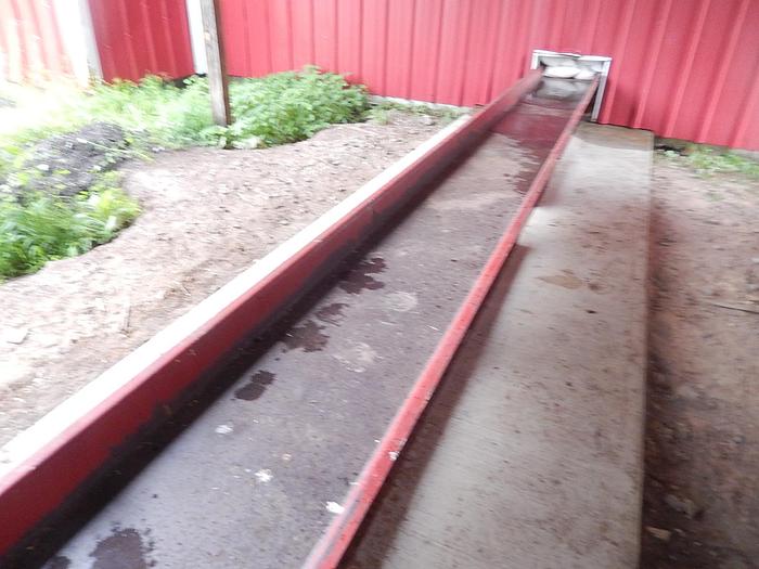 Used MELLOTT 80′ Vibrating Conveyor