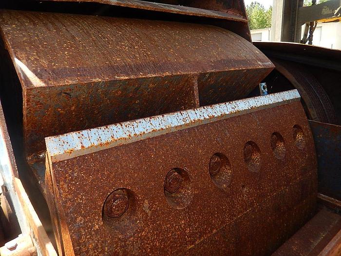 Used BRUKS Horizontal Drum Chipper