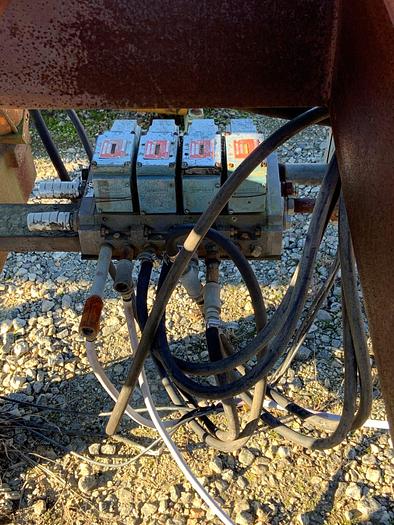 Used Live Rolls 27′ x 24″