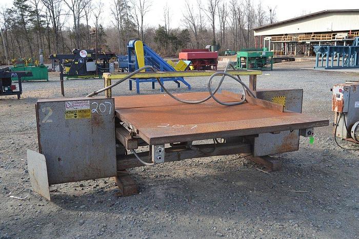 Used INDUSTRIAL RESOURCES Band Pallet Dismantler
