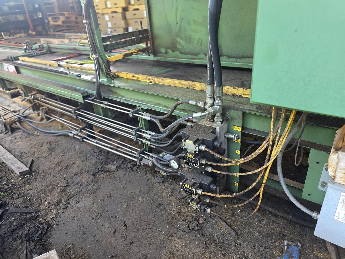Used 2015 Viking Champion QC306