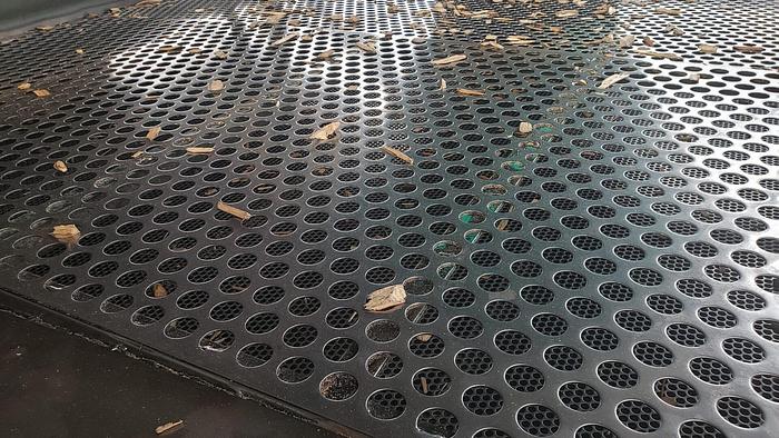 Used FULGHUM 7 x 7 Chip Screen