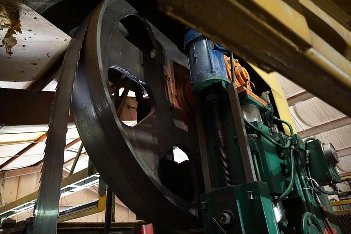 Used 7' McDonough RH Air Strain Band Headrig