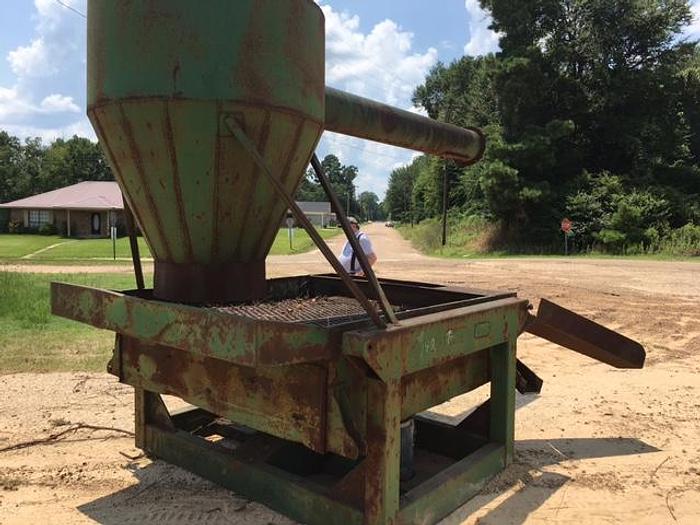 Used PRECISION 6 x 6 Chip Screen