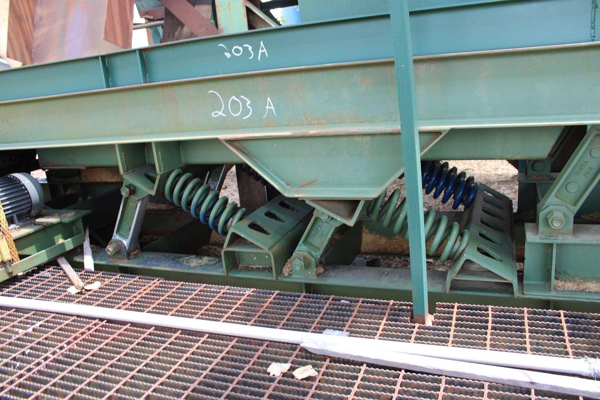 Used VibraPro Balanced Vibrating Conveyor 35'