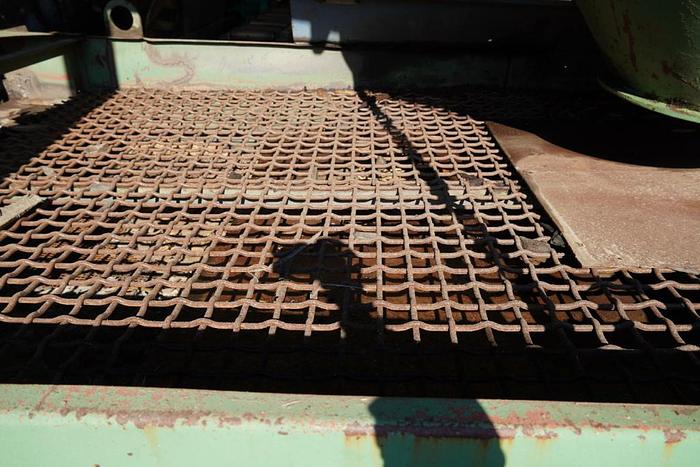 Used PRECISION 6×6 Chip Screen...Sale Pending