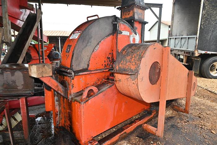 Used MORBARK 58″ Chipper, 6 knife