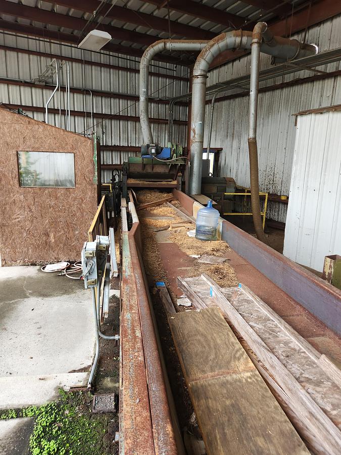 Used West Salem Horizontal Hog 200 HP