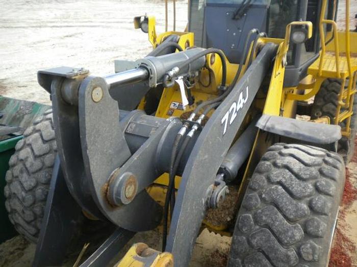 Used John Deere 724J Wheel Loader