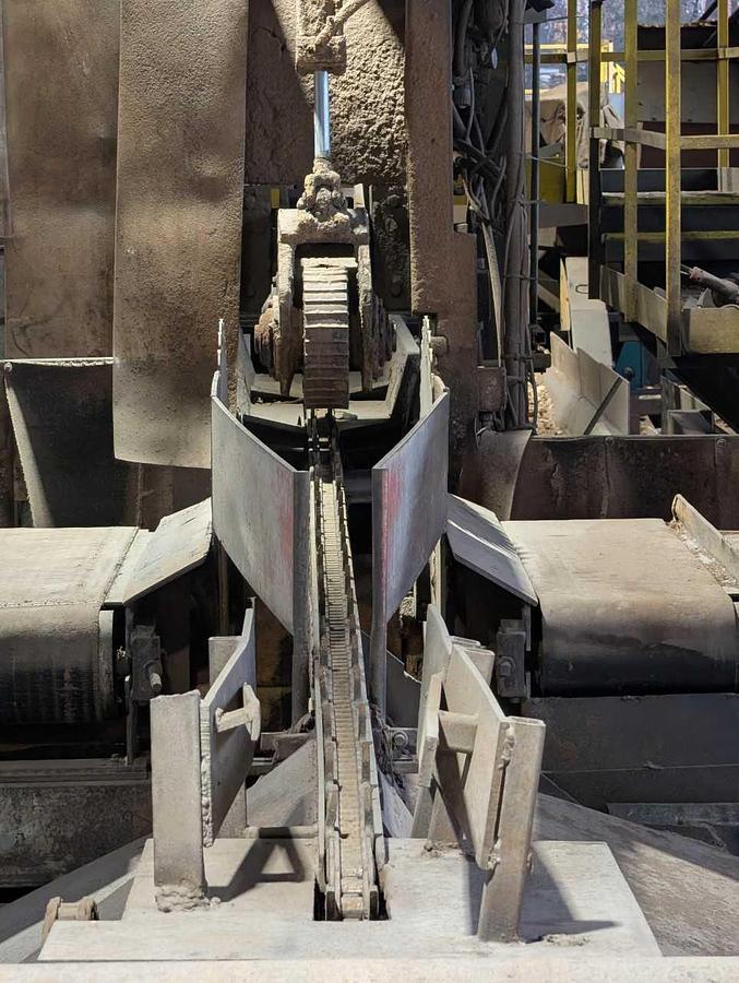 Used Ligna Scragg Mill