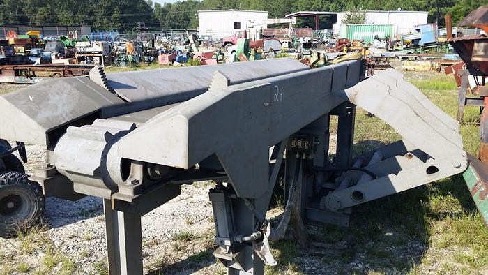 Used 15′ Log Trough with Kicker