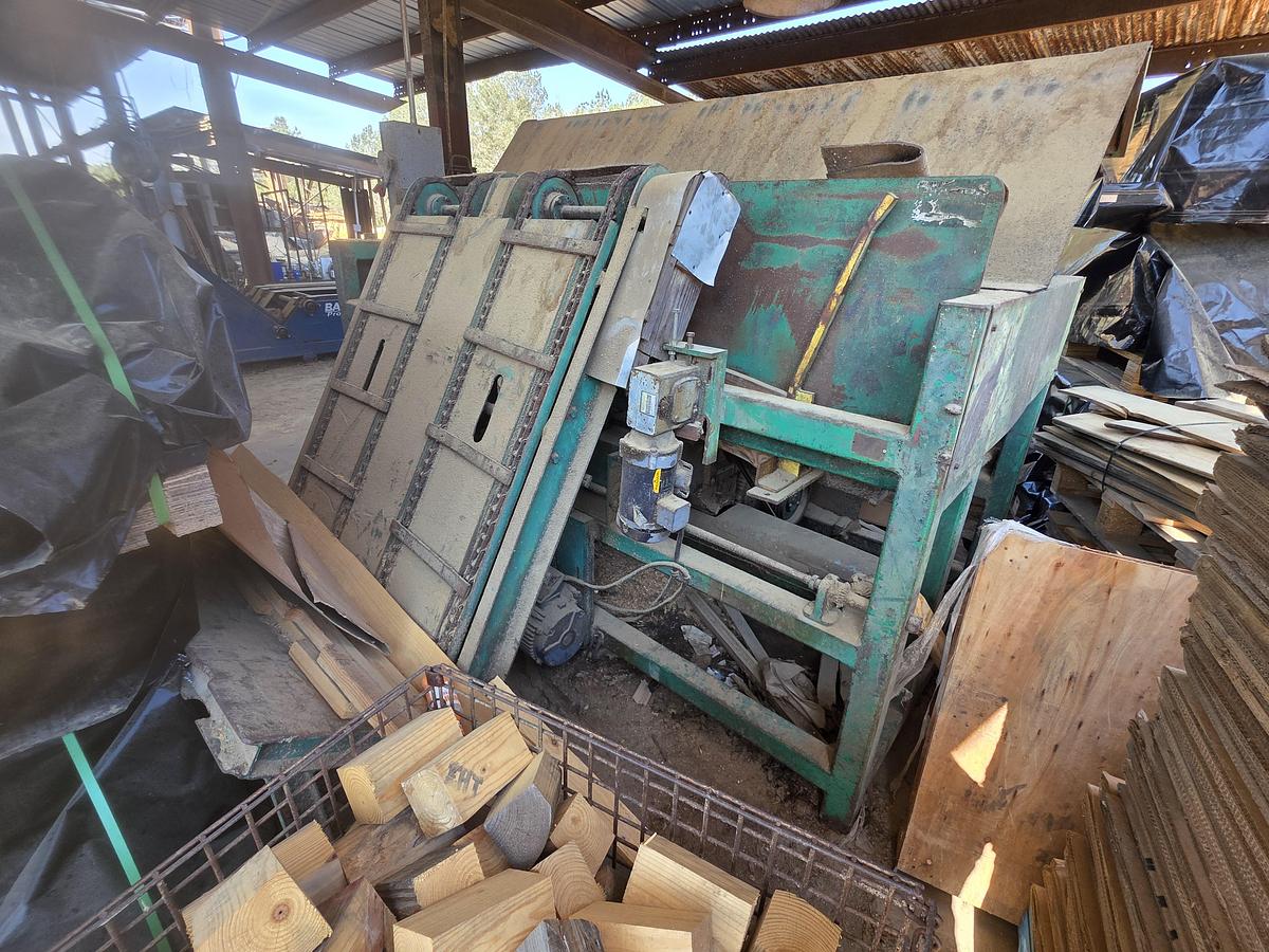 Used West Plains Double Notcher