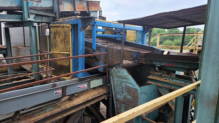 Used Acrowood 8 x 12 Dual Drive Suspended High Volume Chip Screen (Sale Pending)