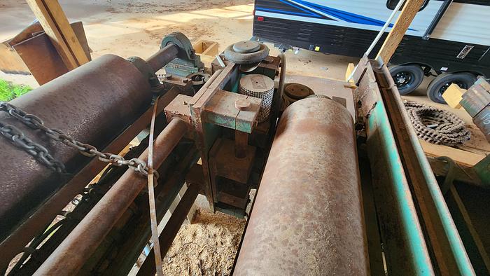 Used Salem 8 x 36 Guided Saw Top Arbor Gang