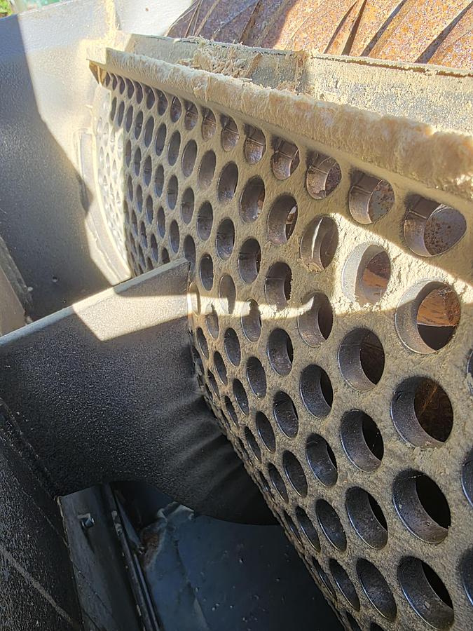 Used 2022 Vecoplan VTH150 Horizontal Grinder with Infeed