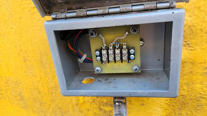 Used RENS Whole Log Metal Detector