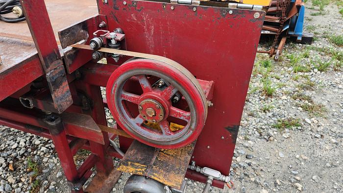 Used JBC Bandsaw Type Pallet Dismantler