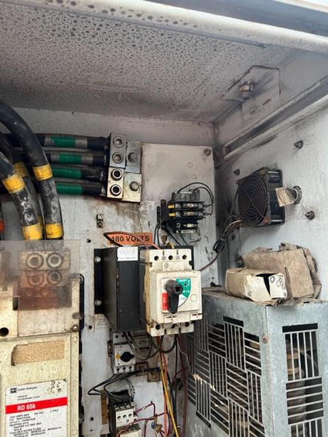 Used WEST SALEM Stationary Pallet Grinding System