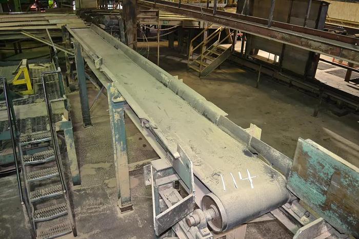Used 28' x 24" Flat Belt Conveyor