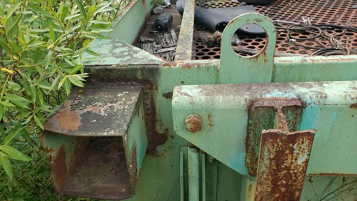 Used PRECISION 6 x 6 Chip Screen