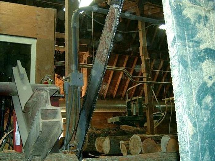 Used LM Log Merchandiser