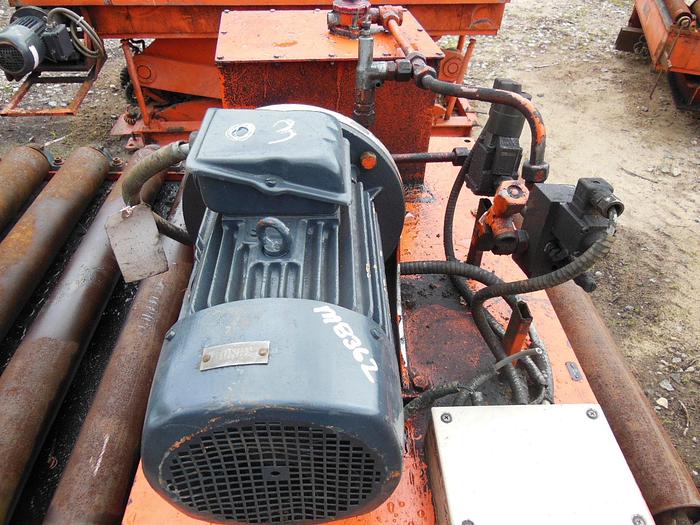 Used 9′ X 5′ SCISSOR LIFT 8000 LB CAP