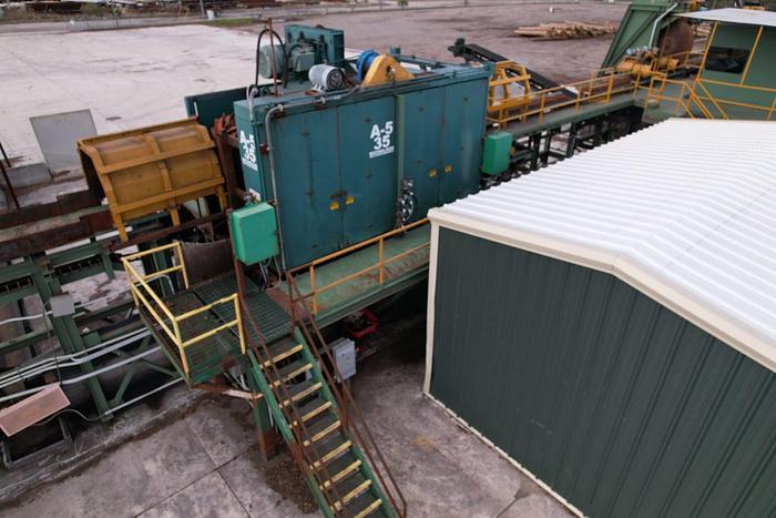 Used Debarking / Log Merchandizing Line