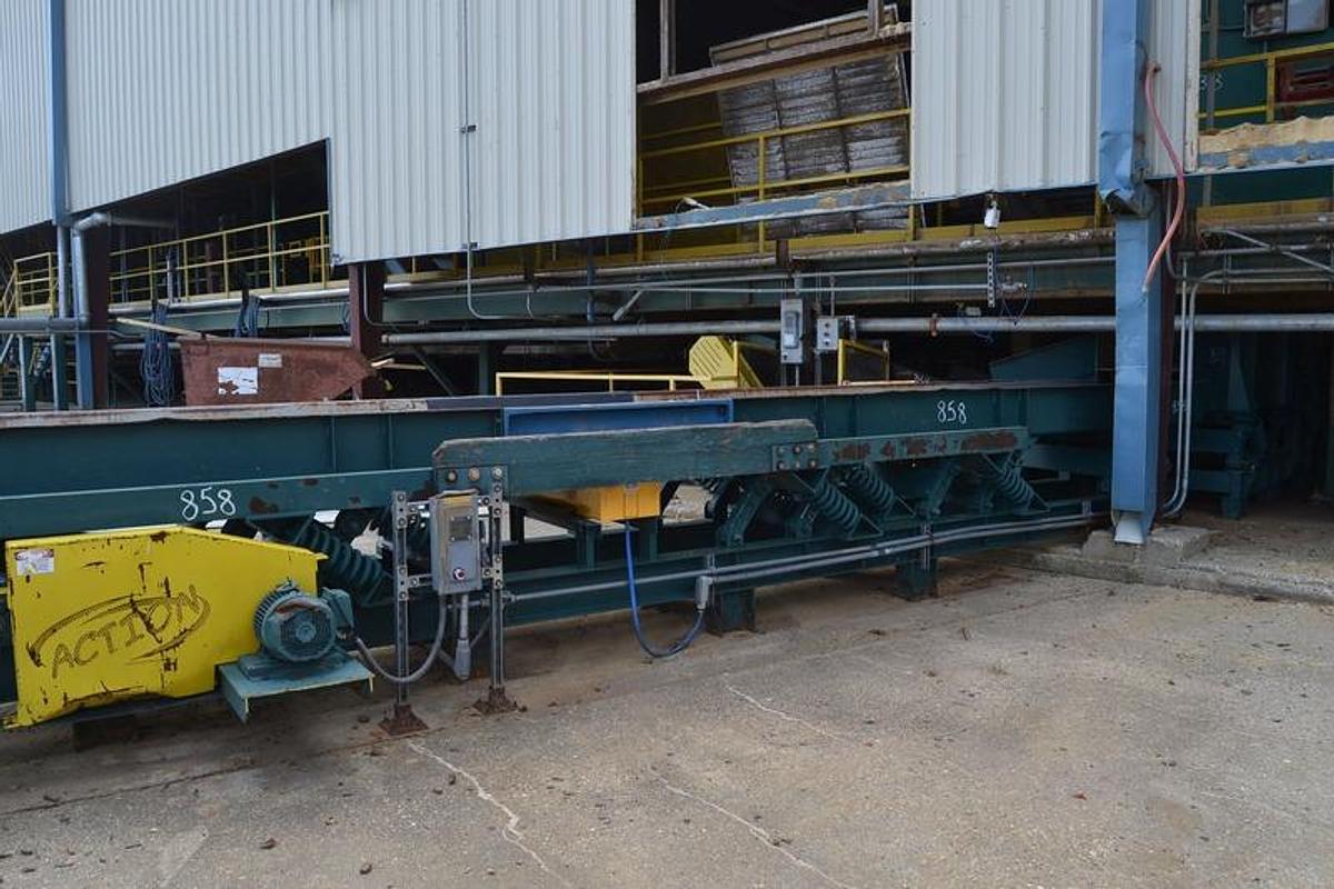 Used ACTION 45' x 30" Balanced Vibrating Conveyor