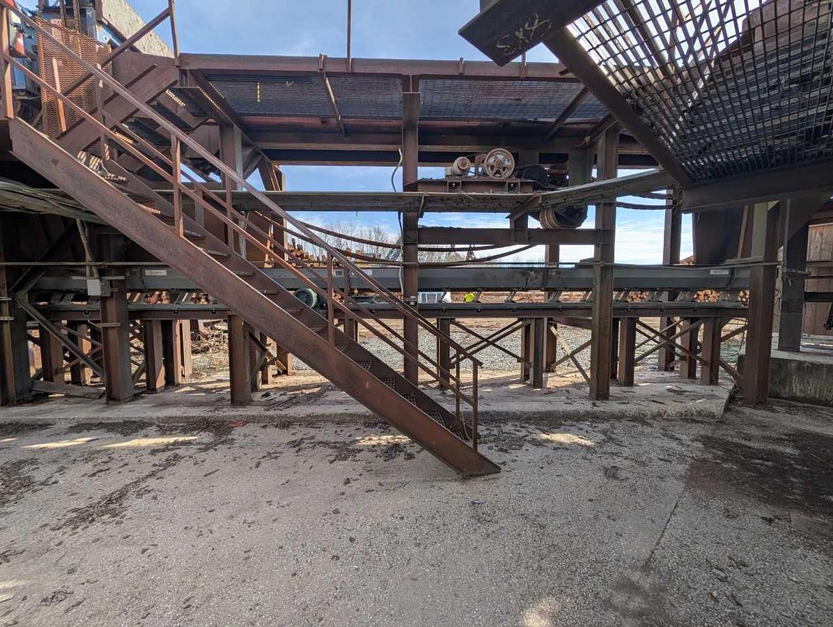 Used Webster Vibrating Conveyor