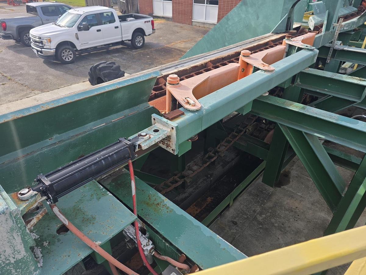 Used 22' Endwise Log Conveyor with "pinball" Kicker