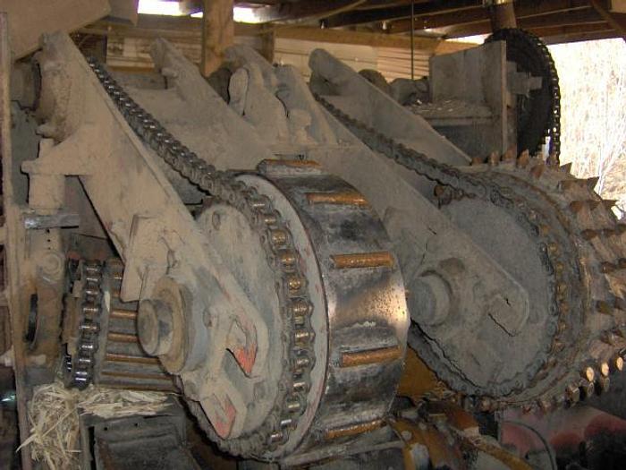 Used Morbark C-16 Pole Peeler