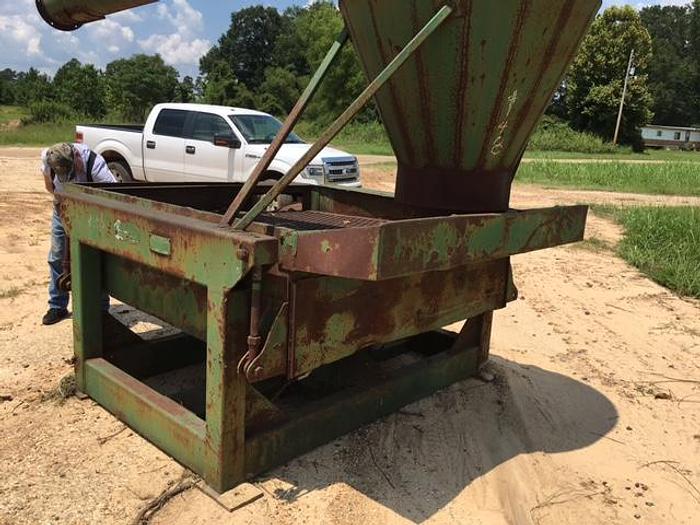 Used PRECISION 6 x 6 Chip Screen