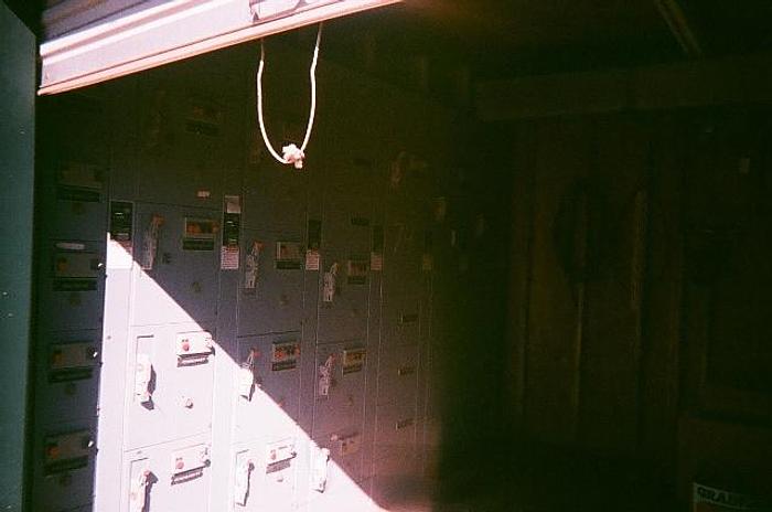 Used Log Merchandiser System