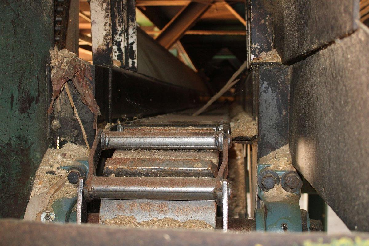 Used Drag Chain Waste Conveyor 16" x 90'