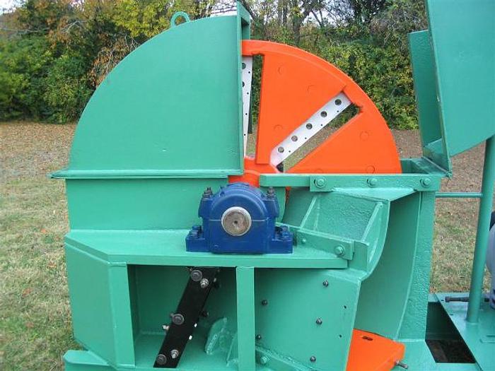 Used FULGHUM 60" Chipper