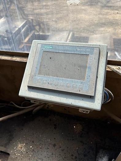 Used 2005 Hurdle Light Heavyweight 2 HB Sawmill with Log Deck And Meadows B Edger