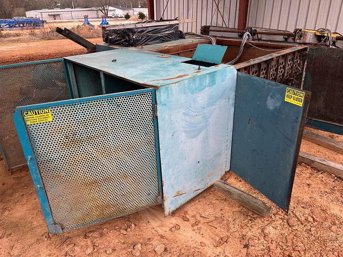 Used CHALLENGER Low Speed Grinder – 60 HP