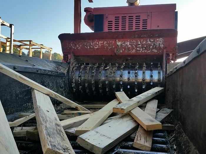 Used MORBARK 2600 Portable Grinder