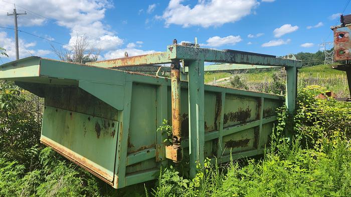 Used PRECISION 8 x 16 High Volume Chip Screen