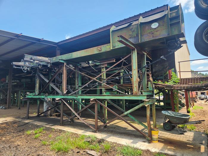 Used 24' Endwise Log Trough with retractable stops