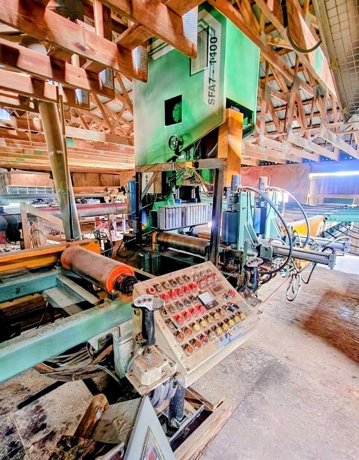 Used 2003 HMC SFA7-1400 55" Bandsaw