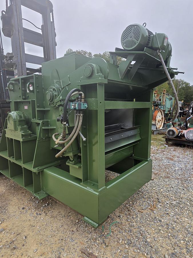 Used West Salem Horizontal Hog 200 HP