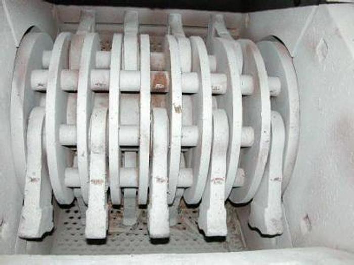 Used AMERICAN Wood Hog with 75 HP