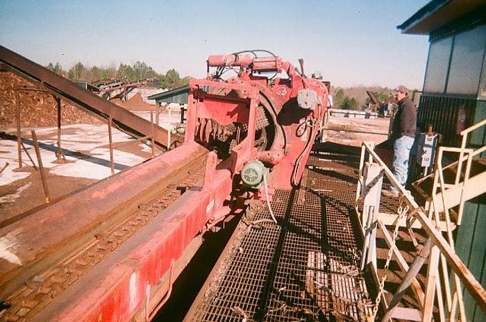 Used Log Merchandiser System