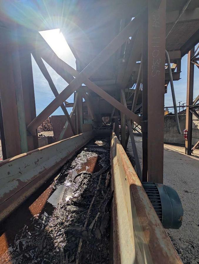 Used Webster Vibrating Conveyor