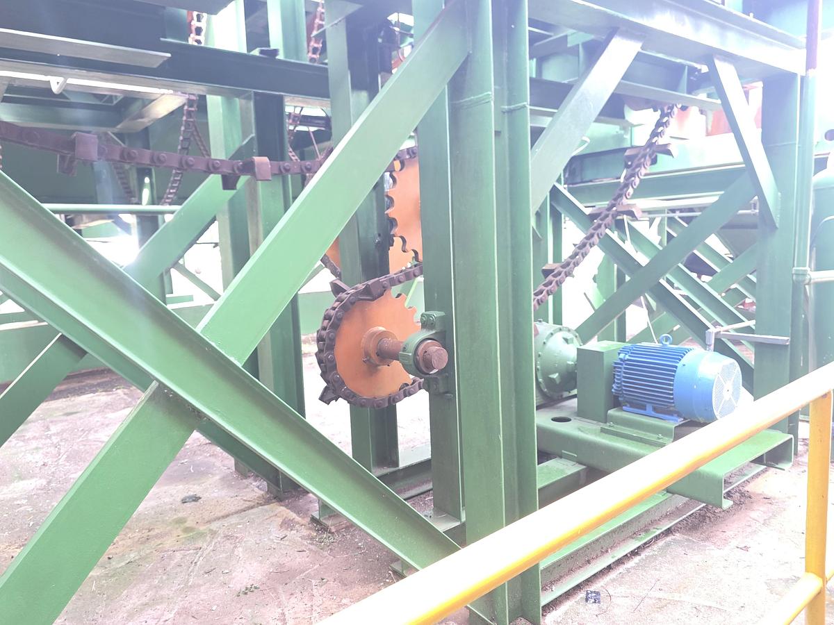 Used 20' Log Trough