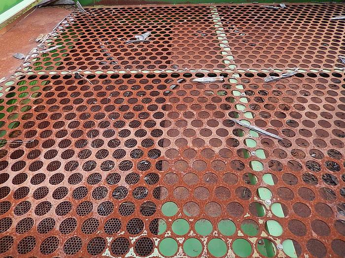 Used PRECISION 7 x 7 Chip Screen